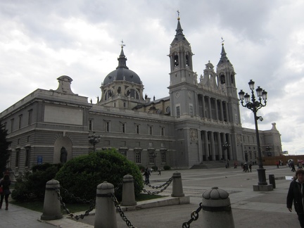 34 Catedral de Santa Mar a la Real de la Almudena de Madrid